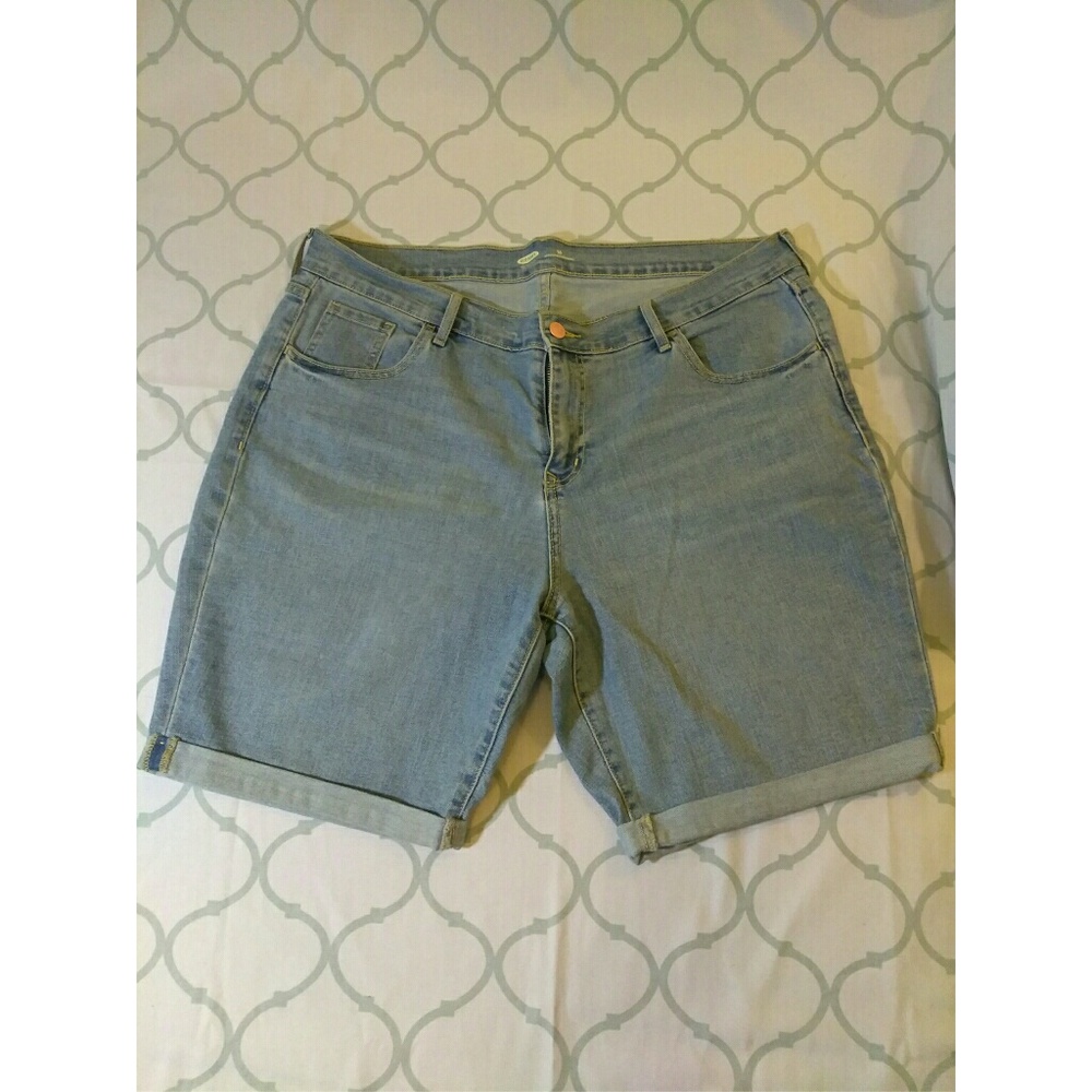 Old Navy light blue denim shorts